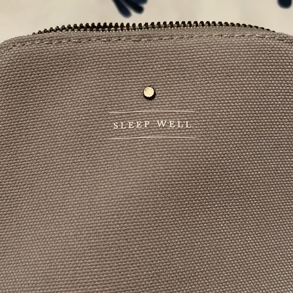 Saje cosmetic pouch - Picture 2 of 3